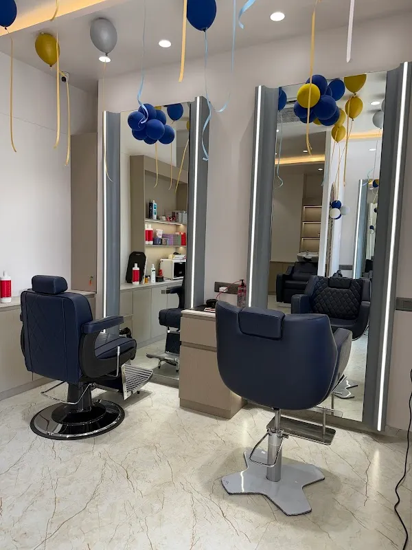 Shearz Salon University Road