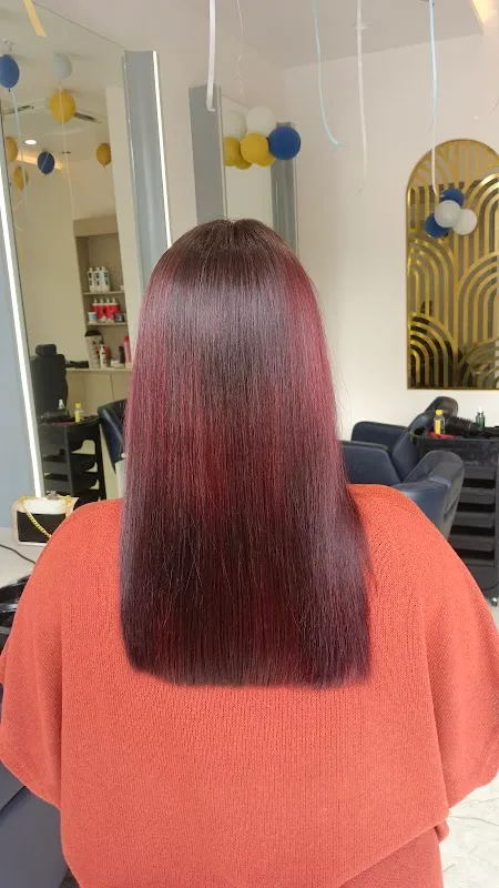 Shearz Salon University Road