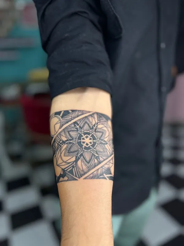 Rathnam tattoos&nailart studio