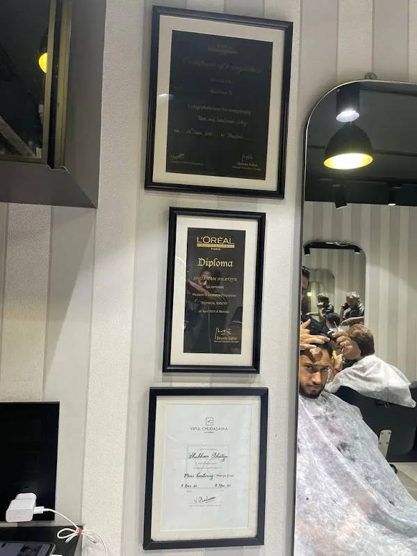 Samrat Hair Parlour