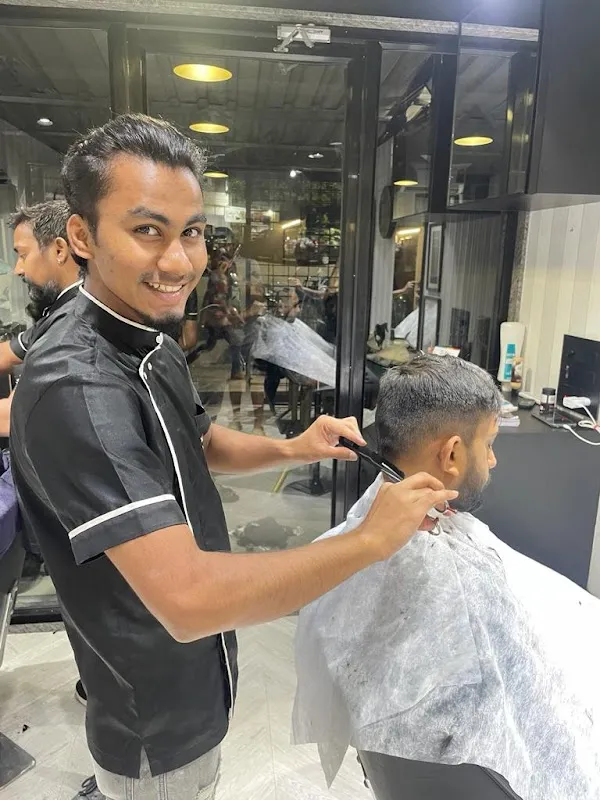 Samrat Hair Parlour