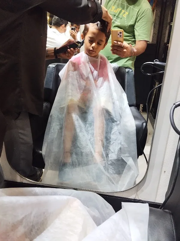 Samrat Hair Parlour