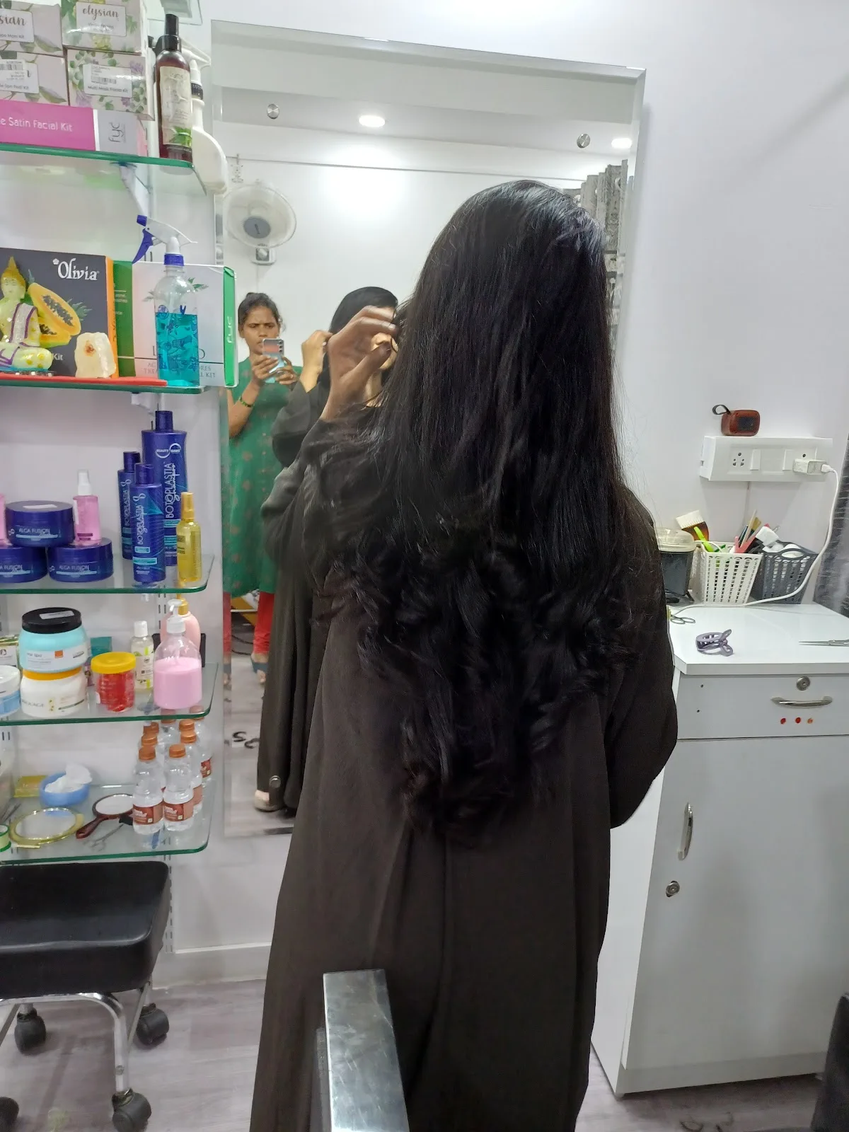 Mahee's Salon