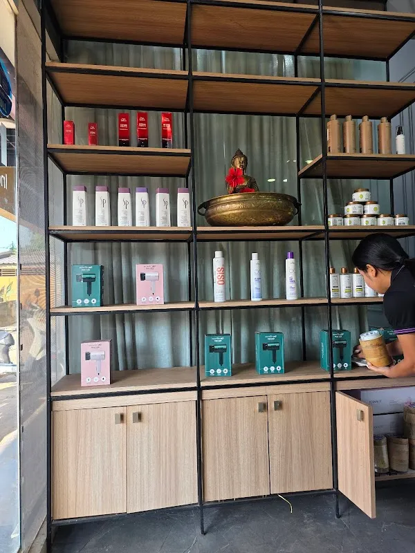 Naturals Salon and Spa | Bapuji Nagar
