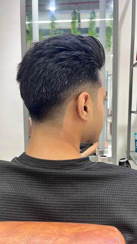Lakme Salon For Him and Her in Nency Colony,Borivali East,Mumbai