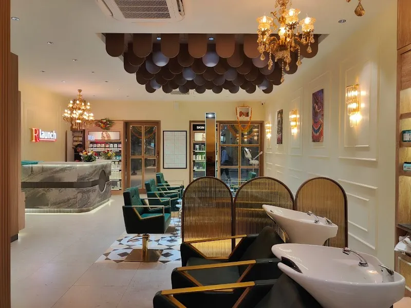 R Launch Salon | Best Salon in Ozone Galleria