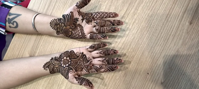 Hiral's Beauty Salon-Nanoplastia Hair Treatment | Hydra Medi Facial | Olaplex Hair Treatment-Balayage Hair colour in Andheri,