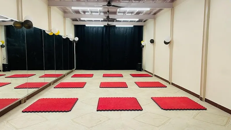 ULTIMATE STUDIO ( Dance, Zumba & Yoga )