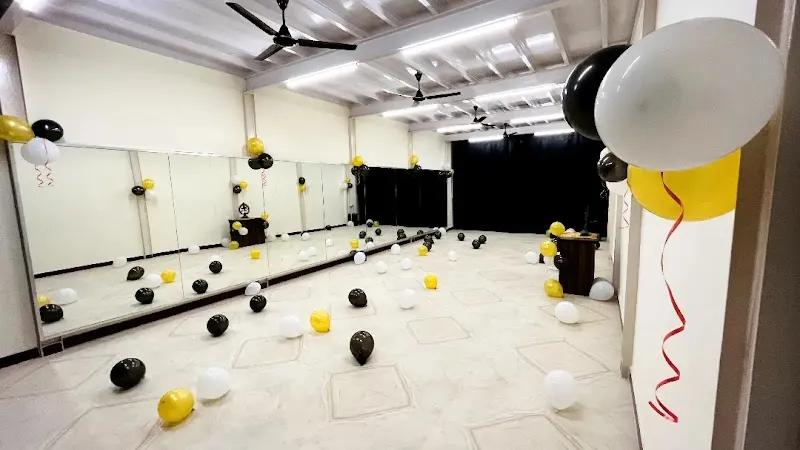 ULTIMATE STUDIO ( Dance, Zumba & Yoga )