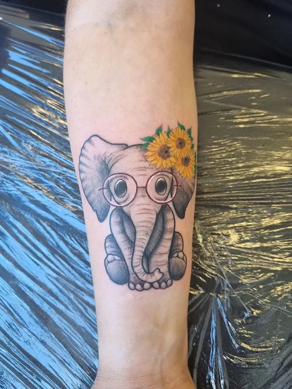 The paper moon tattoo collective
