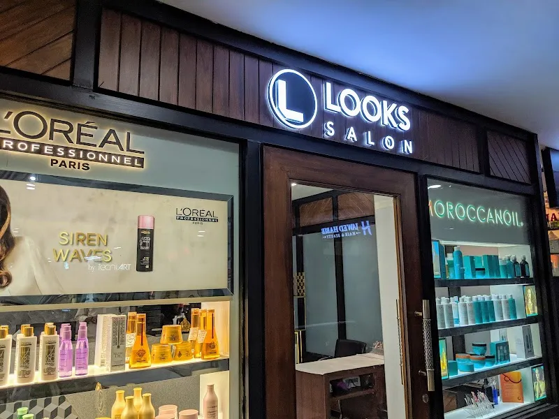 Looks Salon Dwarka sector 12
