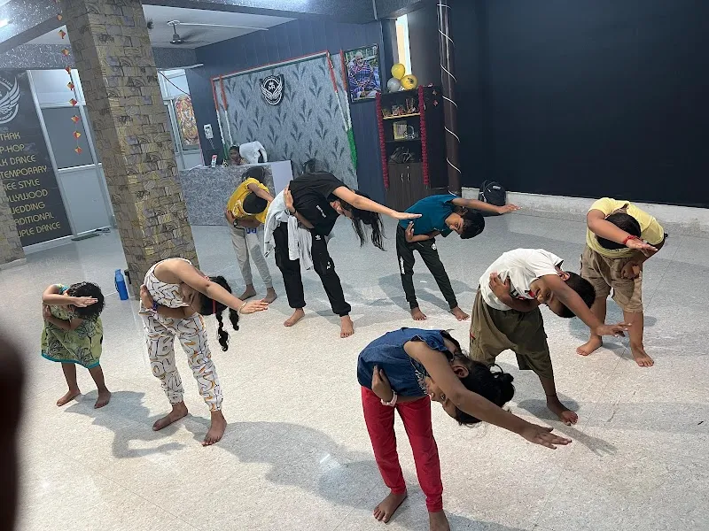 Moves & Rhythm Dance Academy