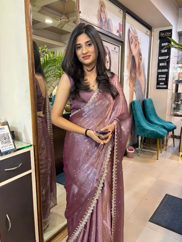 Stylo Deepak Unisex salon family