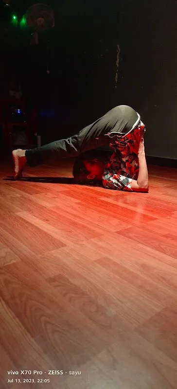 RHYTHM DANCE ACADEMY