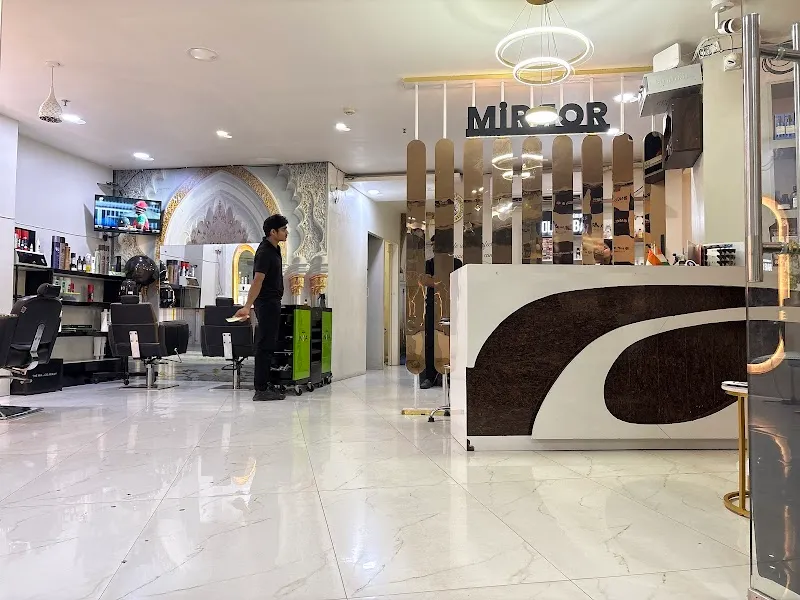 Mirror professional Unisex Salon-hair skin nail & bridal makeup