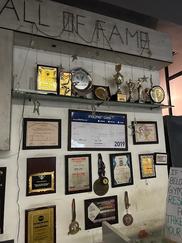 Genes Fitness by IFBB PRO Saurabh Singh - Gym in Vikaspuri