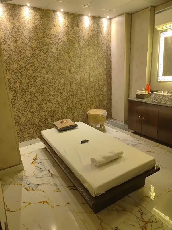 The Saffron Health and wellness Spa - Best Spa at krishna nagar
