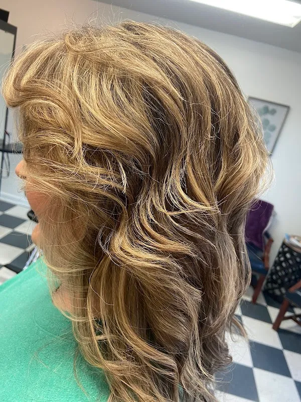 Studio 11 Salon