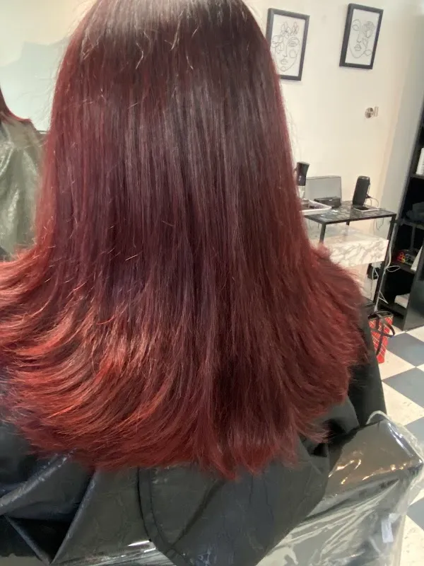 Studio 11 Salon