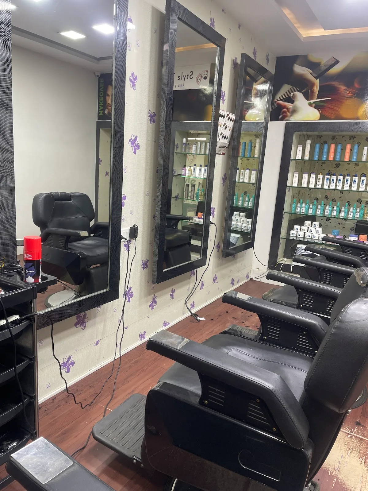 Style Trends Luxury Unisex Salon