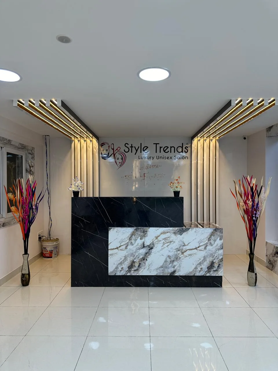 Style Trends Luxury Unisex Salon