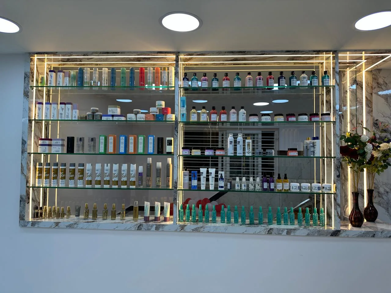 Style Trends Luxury Unisex Salon