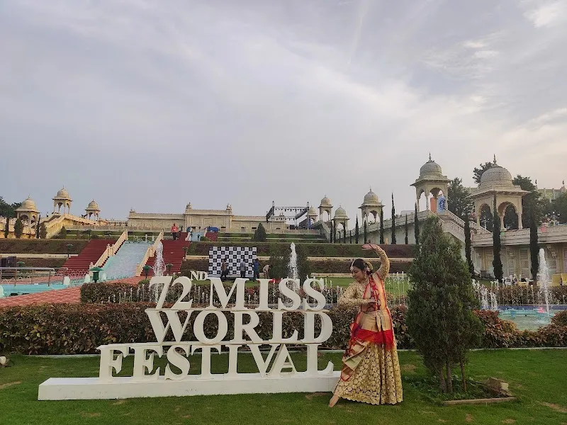 YOGINI INSTITUTE OF PERFORMING ARTS (Yogini Kathak)