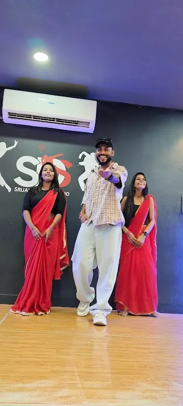 Srijan dance studio, mahanagar golmarket