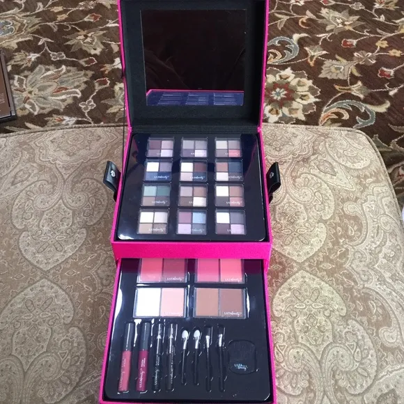 Urban Girls Salon