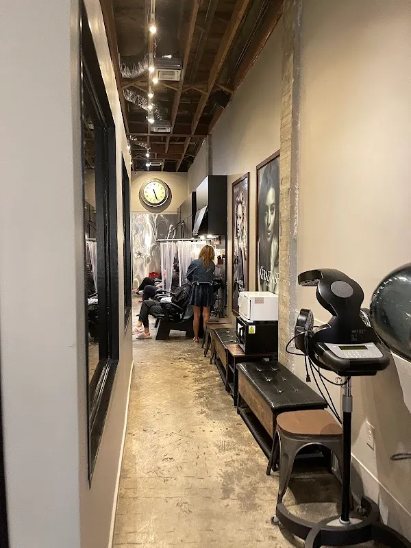Avant-Garde Salon & Spa
