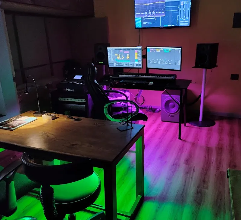 RisinBeat Music Production Academy & Studio