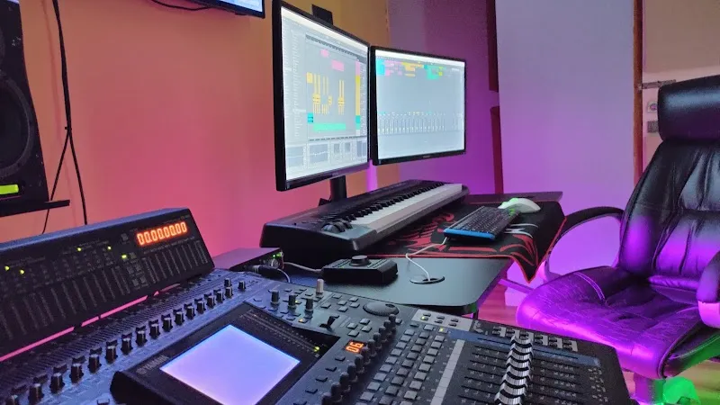 RisinBeat Music Production Academy & Studio