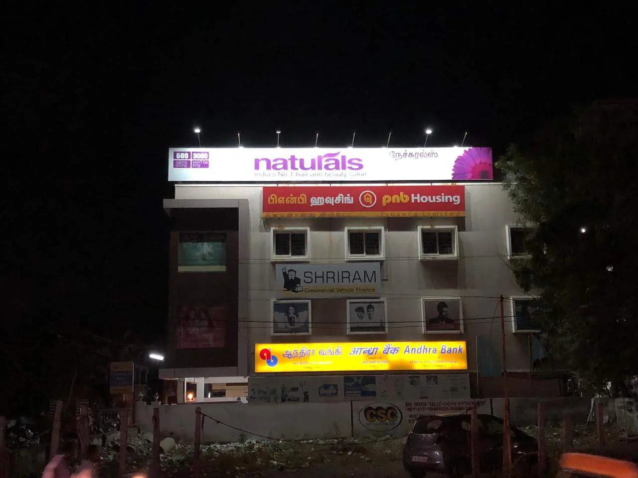 Naturals Salon Selaiyur