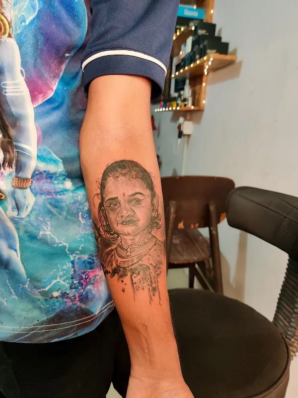 Superman Tattoo & Piercing Studio17
