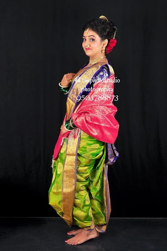 Om Photo Studio