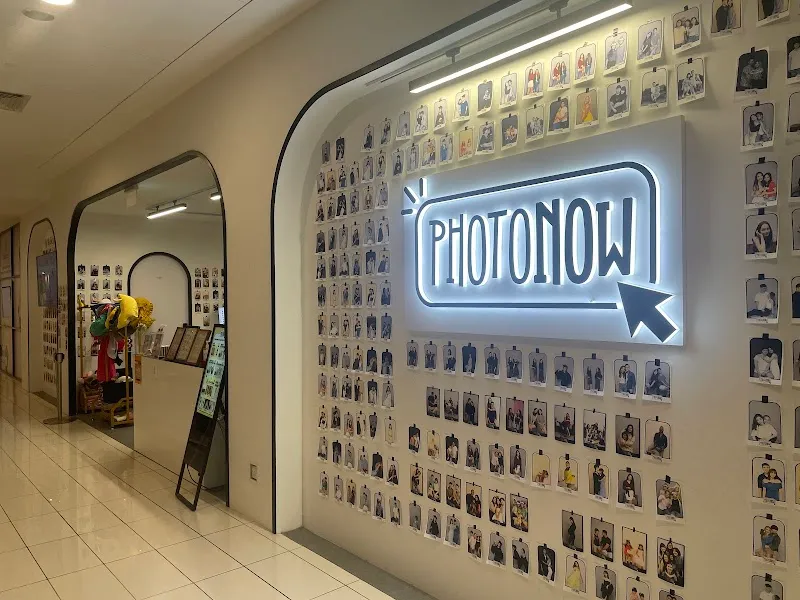 PhotoNow Photo Studio | Regular & large studio rooms | Money back satisfaction guarantee