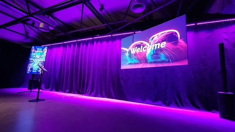 VIDEO STUDIO WIEN - gira media gmbh