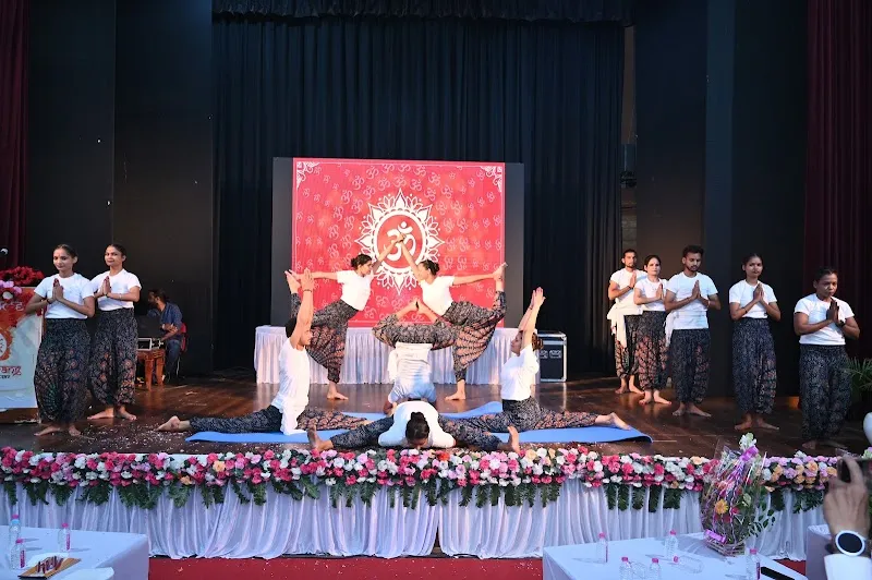 YogKulam - Best Yoga Teacher Training Institute in Lucknow India