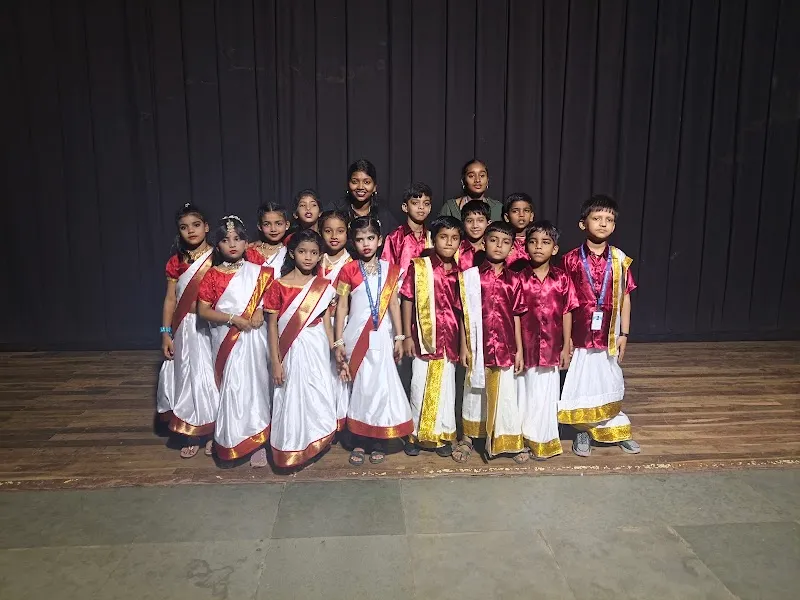 Independent Dance Studio