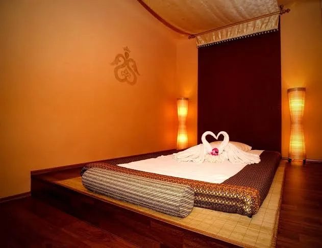 Refresh Spa