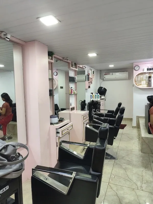 Mayura's beauty salon and spa , kharghar