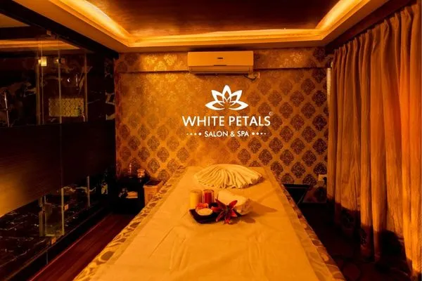 White Petals Spa | Spa in Kasturi Nagar | Nearby Spa Kasturi Nagar | Deep Tissue Massage in Kasturi Nagar