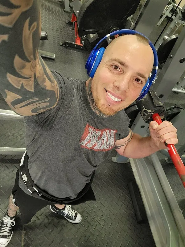 Momentum 24/7 Fitness