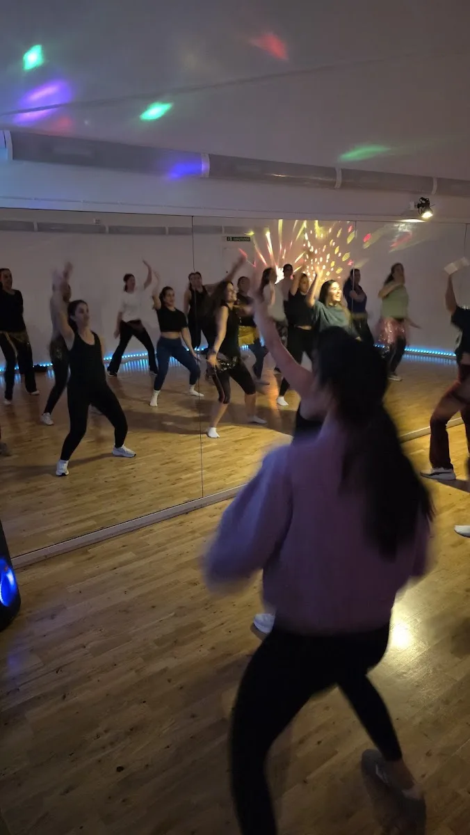 DanceConnection