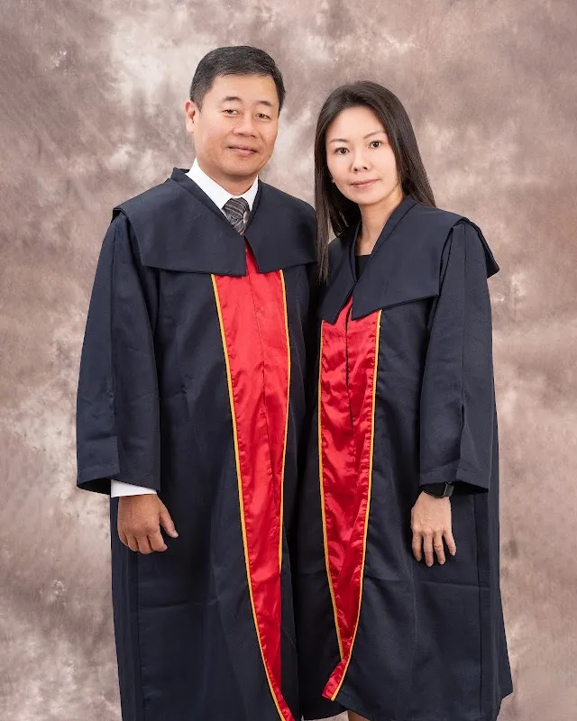H2 Photo Studio - Family(fr297), Maternity, Graduation, Corporate Portrait, Group Photo, Pet Friendly