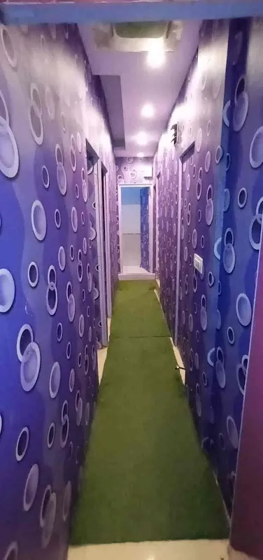 Glow Spa And Massage Parlour