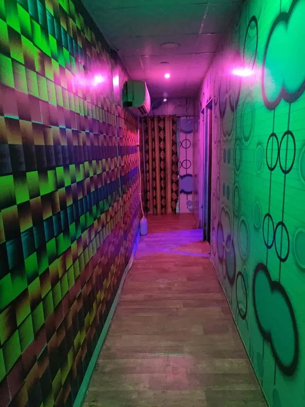Glow Spa And Massage Parlour