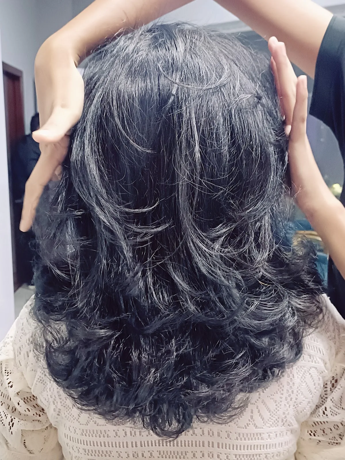 VIBE UNISEX SALON VELACHERY