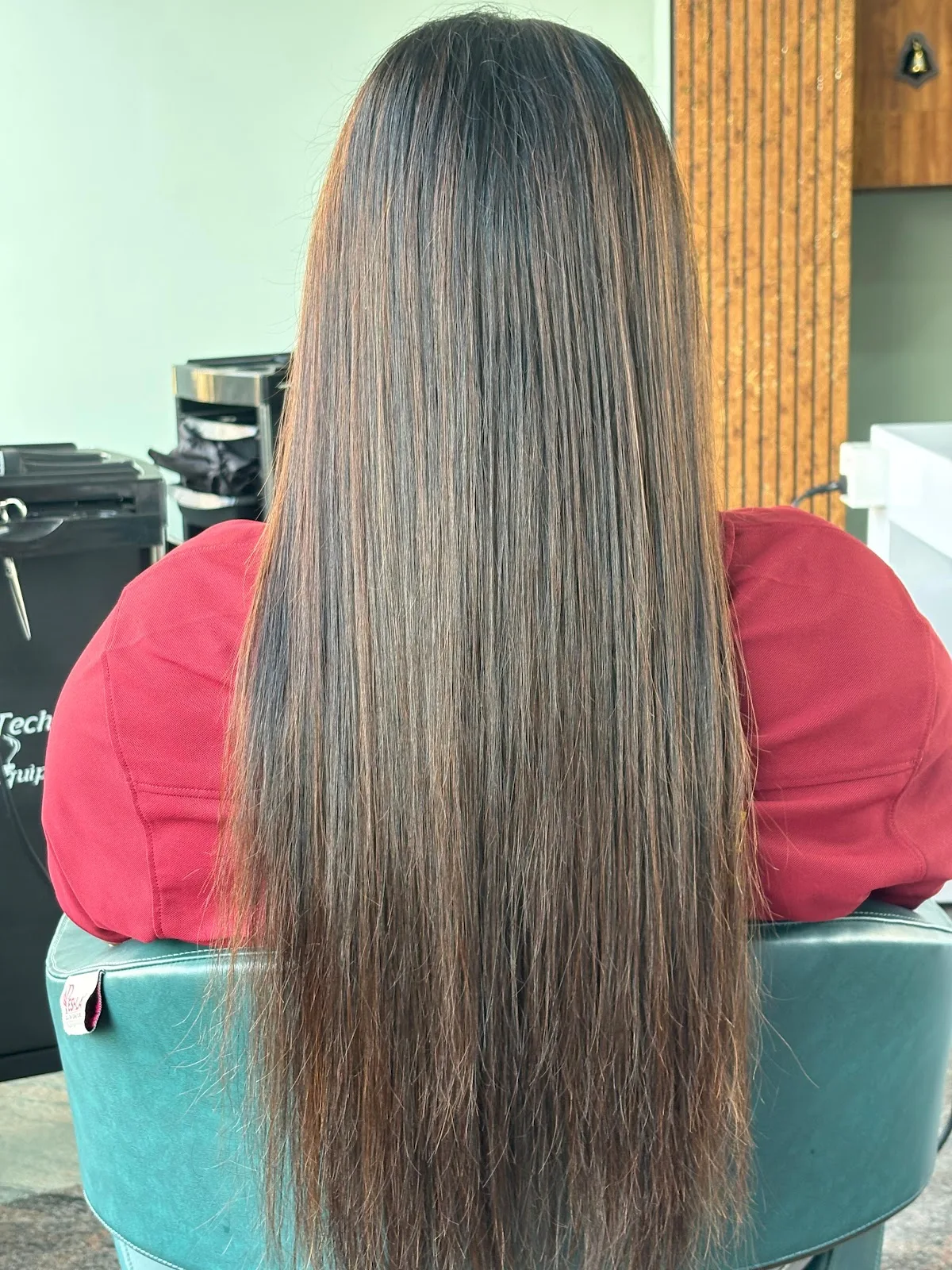 VIBE UNISEX SALON VELACHERY
