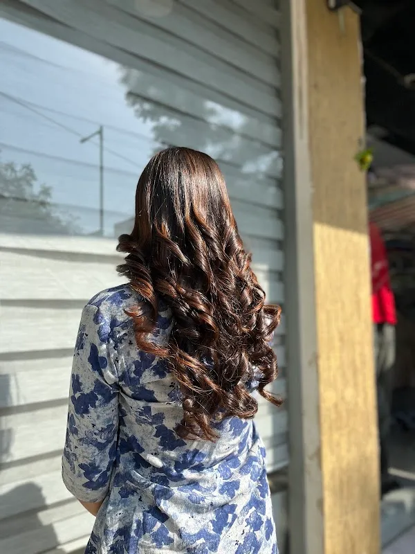 Posshe Salons | Haircuts | Highlights | Makeup | Beauty | Ahmedabad